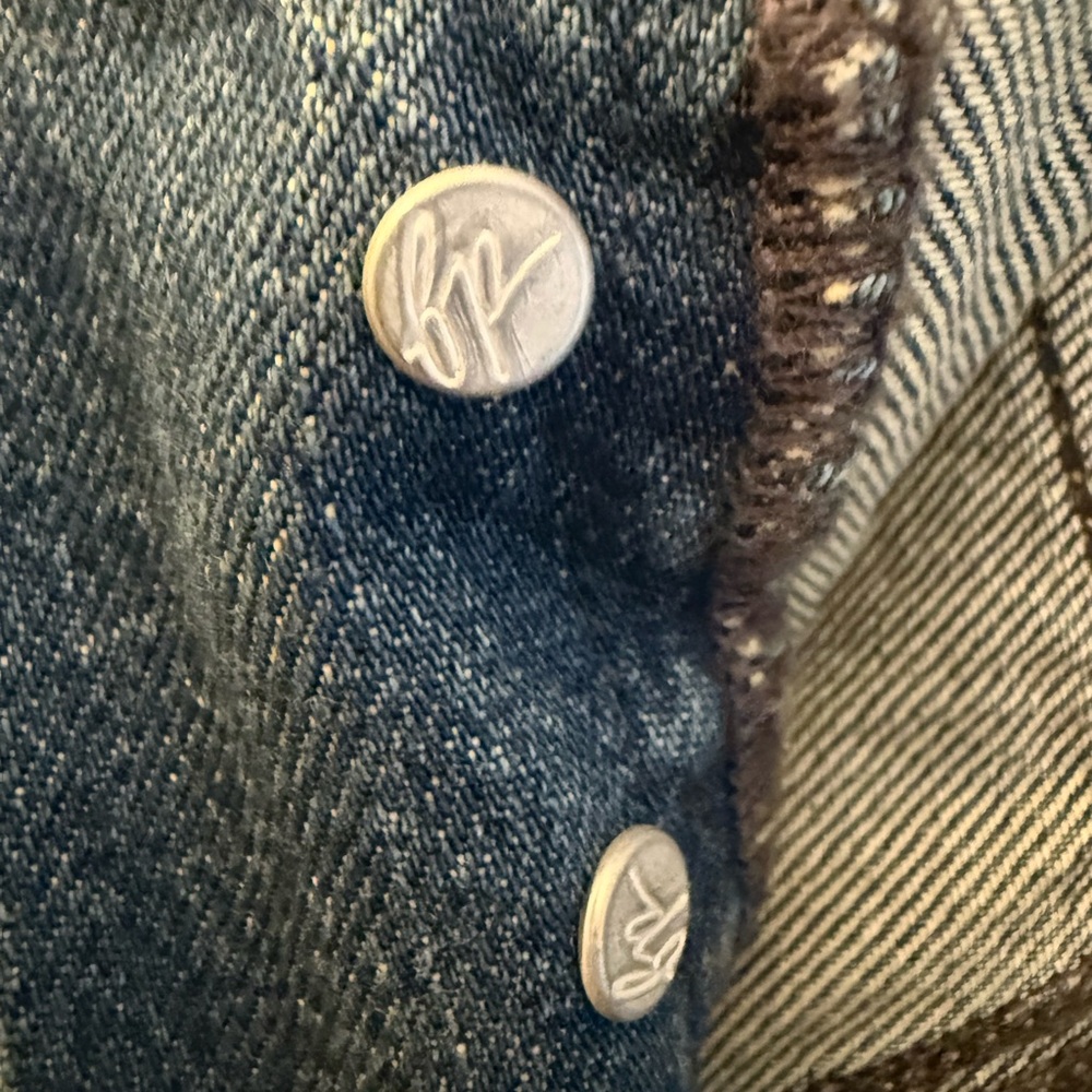 Free People Moxie low slung barrel jeans. Size 28 Distressed Timeless Blue. NWOT - Picture 6 of 6